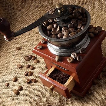 wooden-coffee-grinder