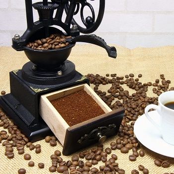 antique-vintage-coffee-grinder
